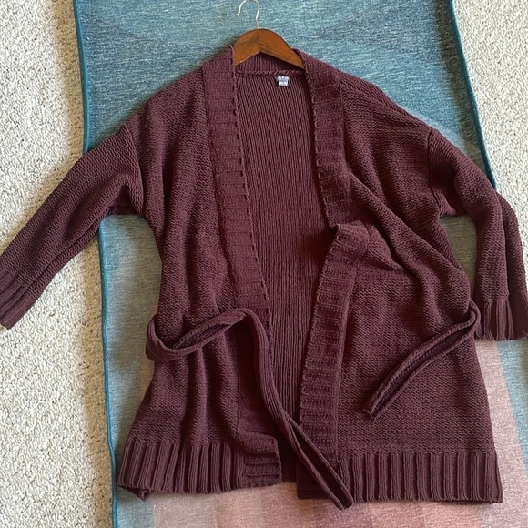 Aerie Cozy Plush Women's Burgundy Cardigan - Picture 5 of 7